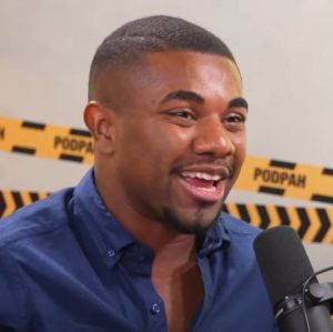 Davi Brito revela transformação após lipoaspiração: <i>O pai tá lipado!</i>