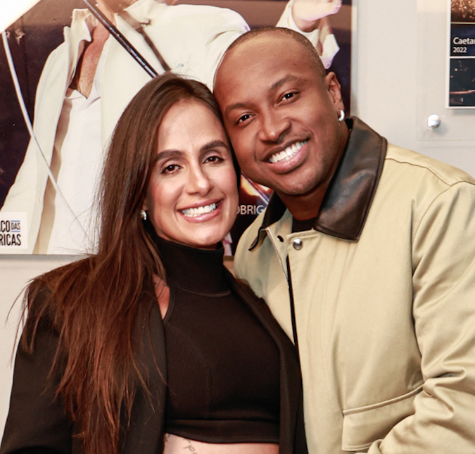 Grávida, Carol Peixinho exibe barriguinha em <i>show</i> de Thiaguinho